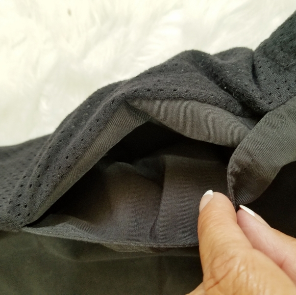 LS4 nylon mesh black zippered women's vest. L - Picture 5 of 8